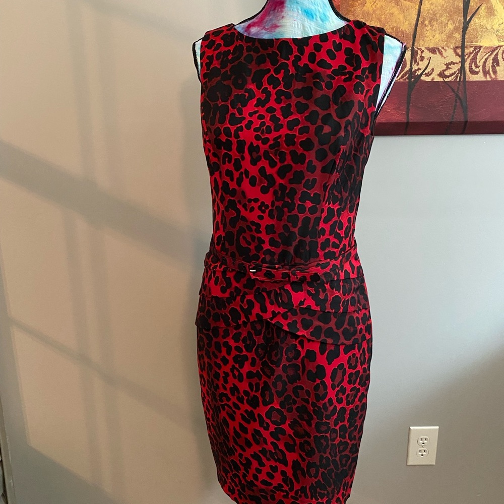 Cache red leopard 8